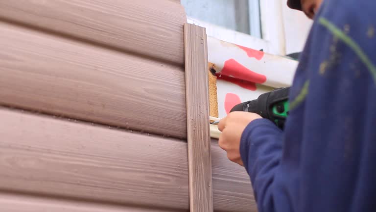 Best Wood Siding Installation  in Montgomery, OH